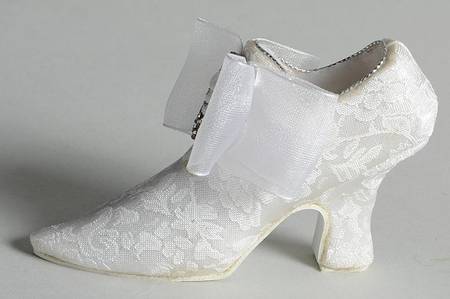 Nostalgia If the Shoe Fits Putting On The Ritz - Boxed