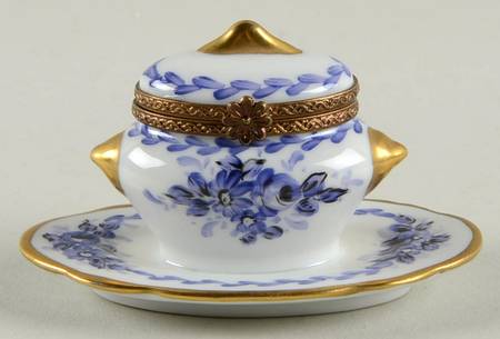 Limoges Boxes Tureen & Underplate - No Box