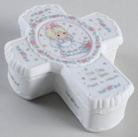 Precious Moments Giftware Communion Cross Box-Girl - No Box