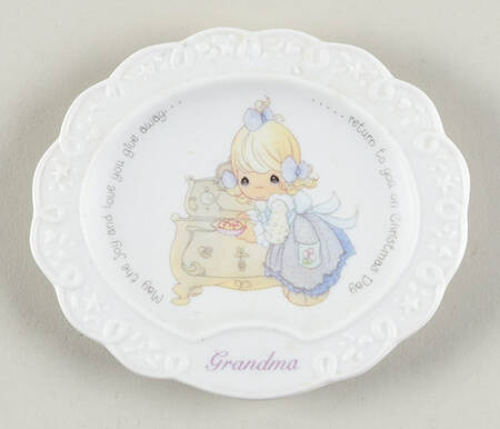 Precious Moments Giftware Grandma- May The Joy And Love You Give - Boxed