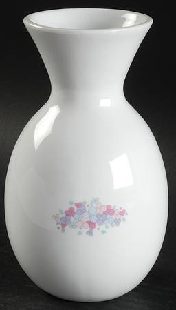 Precious Moments Giftware Vase-Angel Of Mercy - No Box