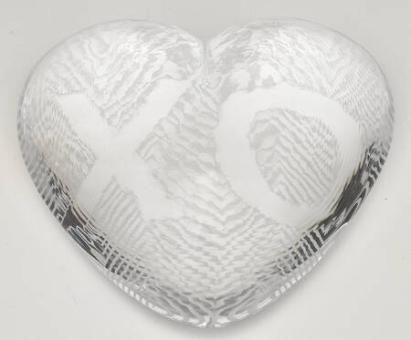 Simon Pearce Paperweights Heart Xo - Boxed