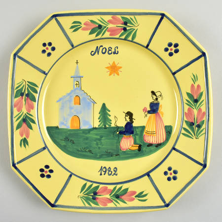 Quimper Christmas Plate Noel-Yellow 1982 - Boxed