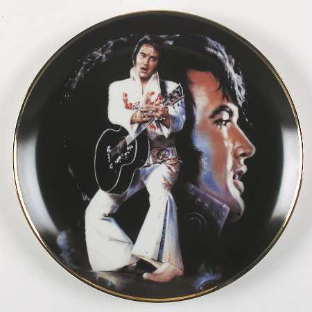 Elvis Remembered The King - With Box