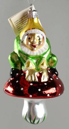 Elves & Gnomes Mushroom Elf-Green/Red Mushroom - No Box