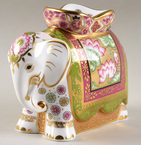 Imari Paperweight Collection Indian Elephant-Mother - With Box