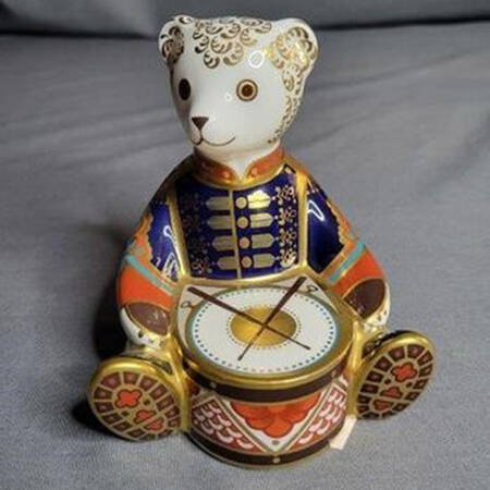 Imari Paperweight Collection Drummer Bear - Boxed