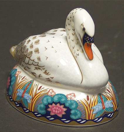 Imari Paperweight Collection Swan - Boxed