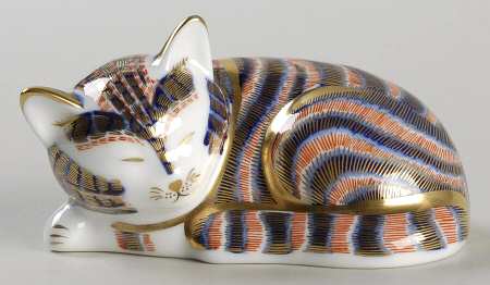 Imari Paperweight Collection Sleeping Kitten - Boxed