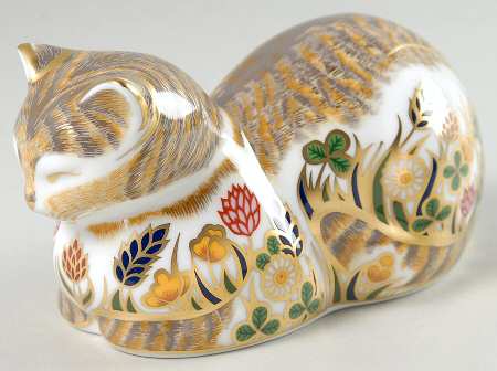 Imari Paperweight Collection Cottage Garden Cat - With Box 108