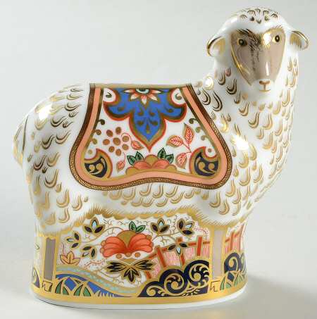 Imari Paperweight Collection Imari Ewe - With Box Bx342