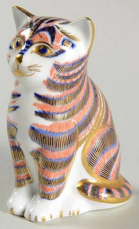 Imari Paperweight Collection Kitten-Sitting - Boxed