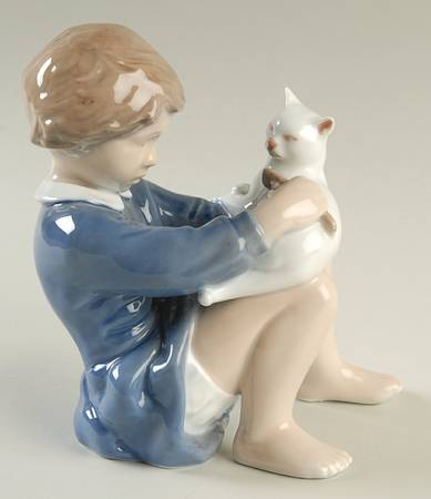 Children Girl With Cat - No Box