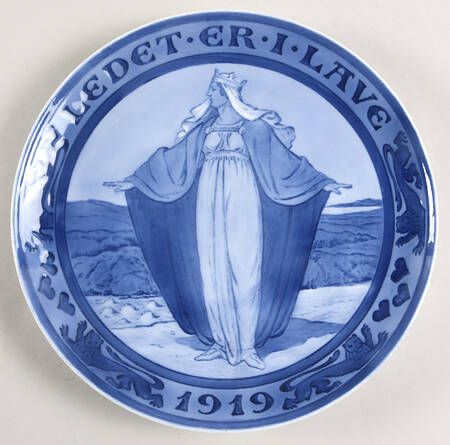 Single Release Commemorative Plates Thyra Danebod Queen Of Denmark - No Box