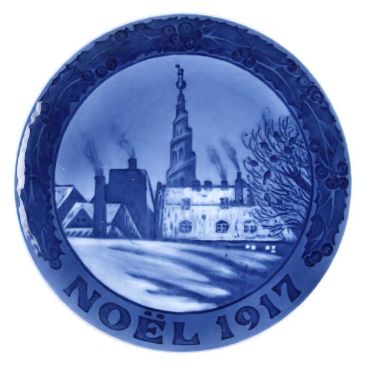 Annual Christmas Plate Our Savior Church-French - No Box