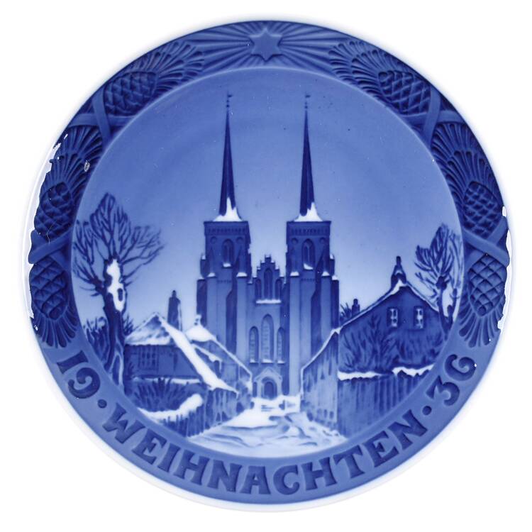 Annual Christmas Plate Roskilde Cathedral-German - No Box