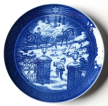 Annual Christmas Plate Seasons Greetings - Boxed