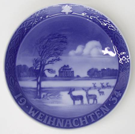 Annual Christmas Plate Hermitage Castle-German - No Box