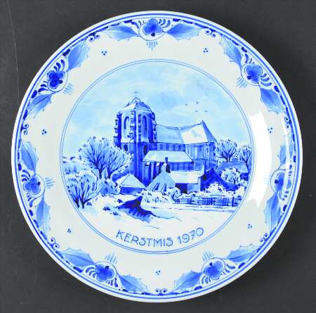 Royal Delft Christmas Plates Cathedral In Veere - No Box