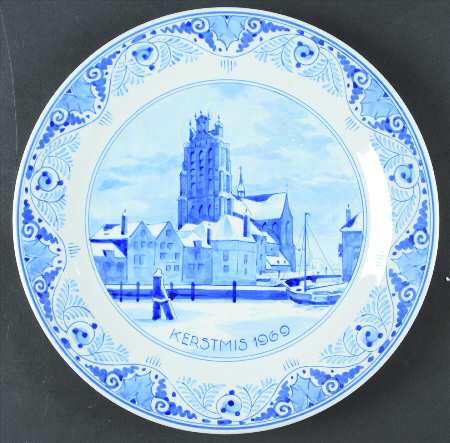 Royal Delft Christmas Plates Church In Utrecht - No Box