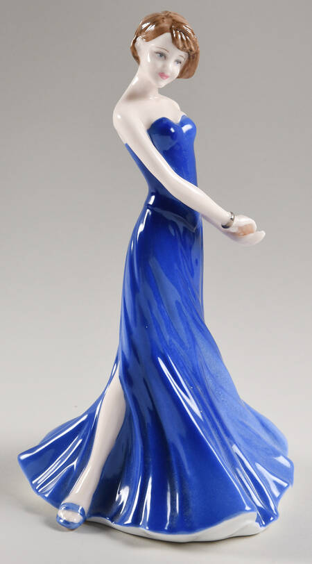 Royal Doulton Figurine Alexandra - No Box Nb1682