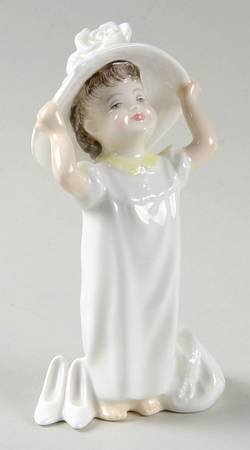 Royal Doulton Figurine Make Believe-White - Nb952, No Box