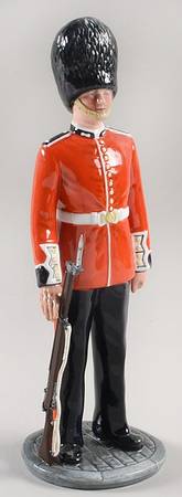 Royal Doulton Figurine Guardsman - Boxed