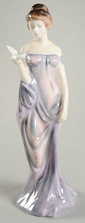 Royal Doulton Figurine Harmony - Nb823, No Box