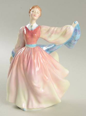 Royal Doulton Figurine Gay Morning - Nb904, No Box