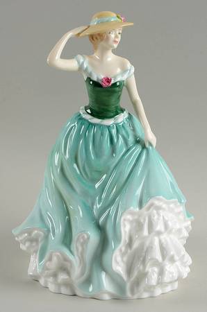 Royal Doulton Figurine Emily - Nb1082, No Box