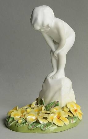 Royal Doulton Figurine A Child Study-Primroses/Base - With Box Bx1240