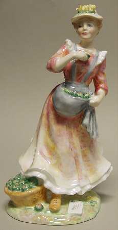 Royal Doulton Figurine Country Love - With Box Bx1027
