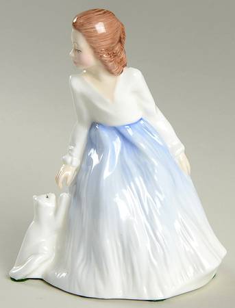Royal Doulton Figurine Andrea - No Box