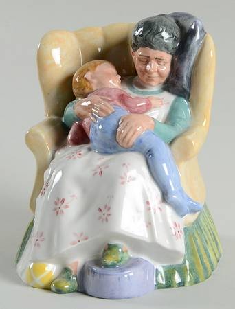 Royal Doulton Figurine Sweet Dreams - With Box