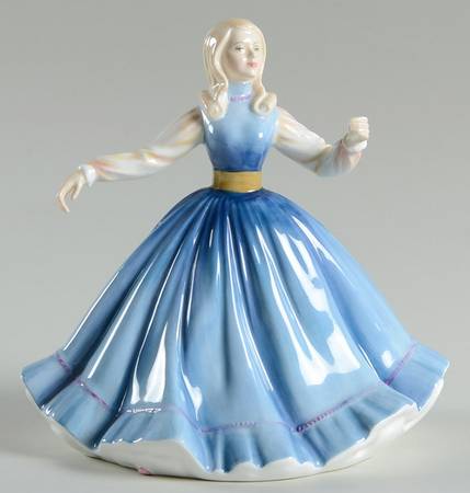 Royal Doulton Figurine Jennifer - With Box Bx1352