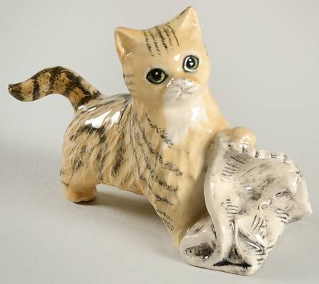 Animals In The News - With Box Bx1013