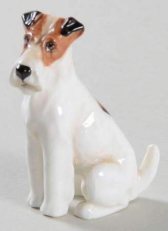 Animals Foxhound Seated-Style Three - Nb868, No Box