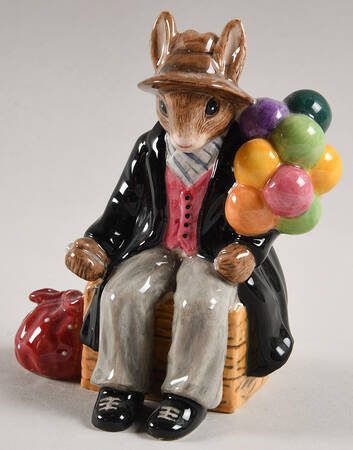 Bunnykins Figurines Balloon Man - Bx295 With Box by Royal Doulton
