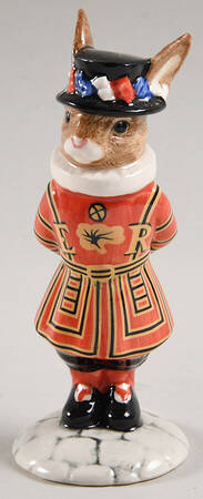 Bunnykins Figurines Beefeater - Boxed by Royal Doulton