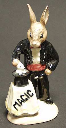 Bunnykins Figurines Magician Bunnykins - Red - Boxed