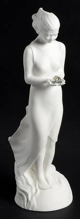 Royal Doulton Collectors Club Discovery - With Box