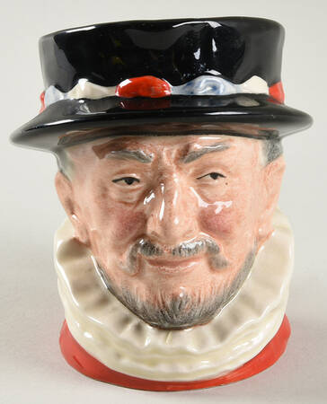 Character Jug Beefeater-Small Er Cypher Scarlet - No Box