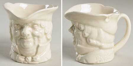 Character Jug Parson Brown-White Small - No Box Nb1136