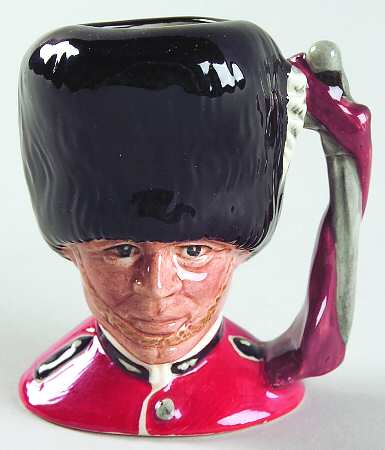 Character Jug The Guardsman-Miniature/St 2 - Nb833, No Box