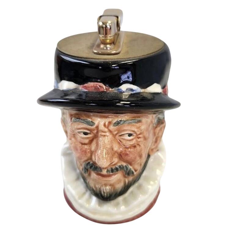Character Jug-Cigarette Lighter Beefeater-Table Lighter - Boxed