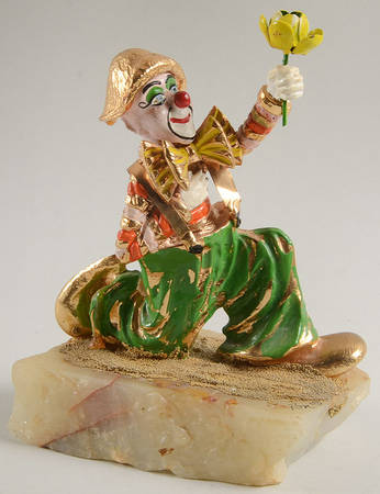 Clown Sculptures Billie With Flower - No Box
