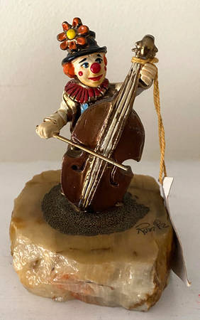 Clown Sculptures Al At The Bass - No Box