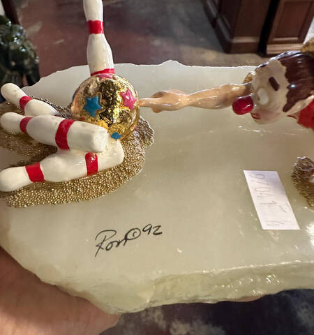 Clown Sculptures Strike!!! - No Box