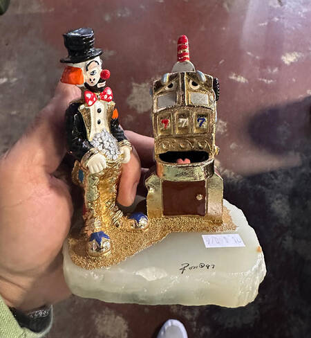Clown Sculptures Strike It Rich - No Box