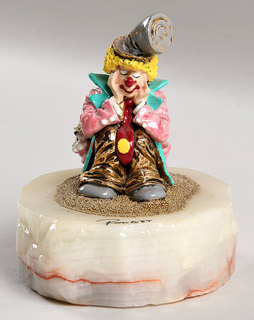 Clown Sculptures Pals - No Box